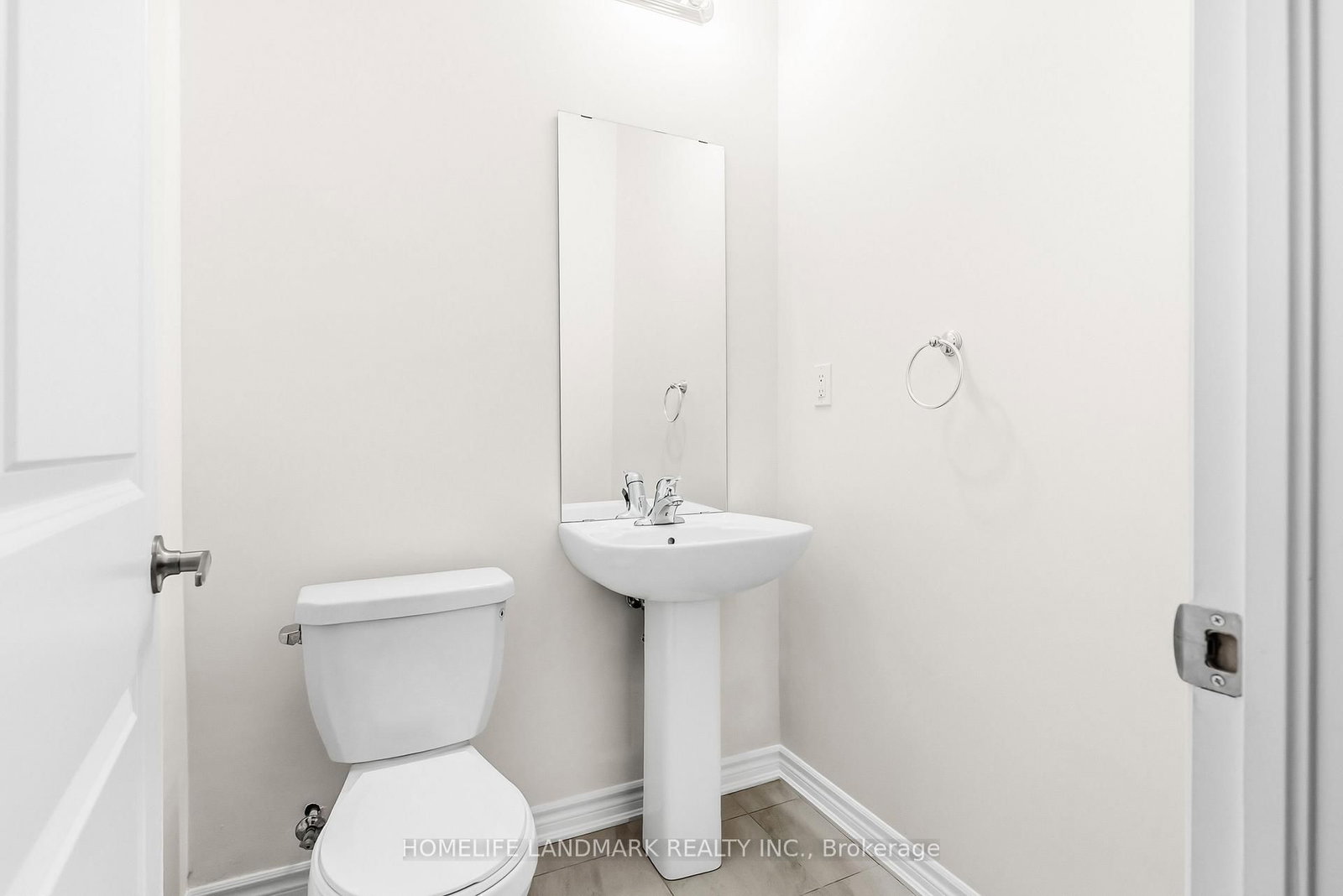 Townhouse for sale at 21 Sapphire Way, Thorold, Ontario, L0S 1A0 - Rolling Meadows - MLS: X12685172