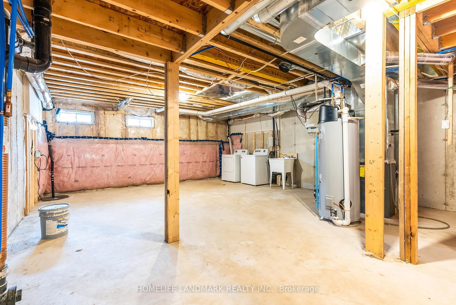 Townhouse for sale at 21 Sapphire Way, Thorold, Ontario, L0S 1A0 - Rolling Meadows - MLS: X12685172