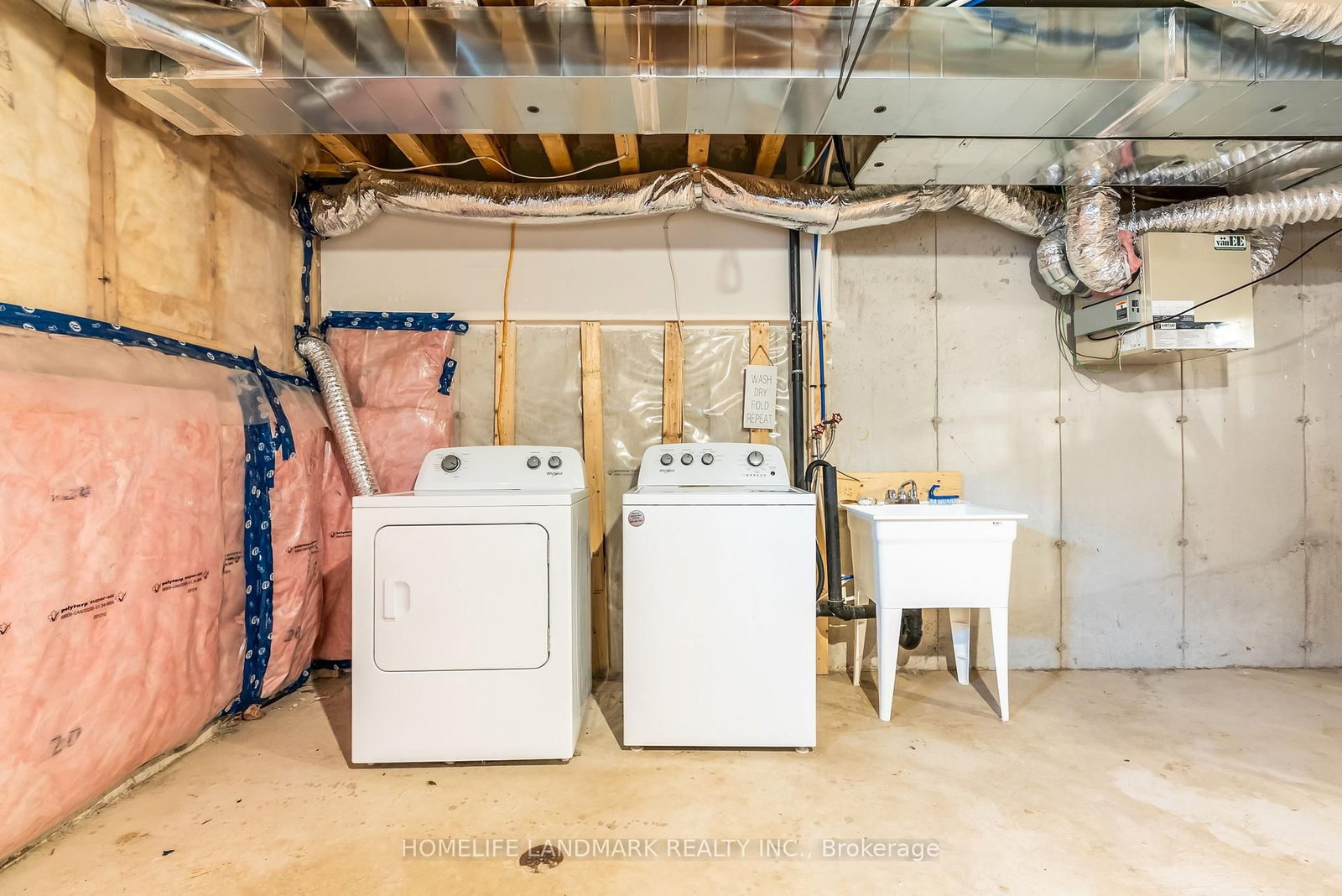 Townhouse for sale at 21 Sapphire Way, Thorold, Ontario, L0S 1A0 - Rolling Meadows - MLS: X12685172