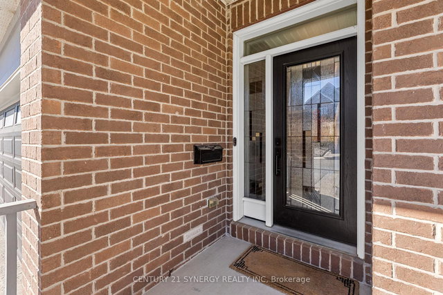 579 Baie-Des-Castors Street