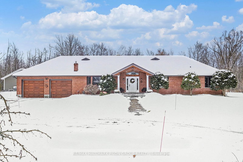 home for sale on 1717 Lakeshore Drive