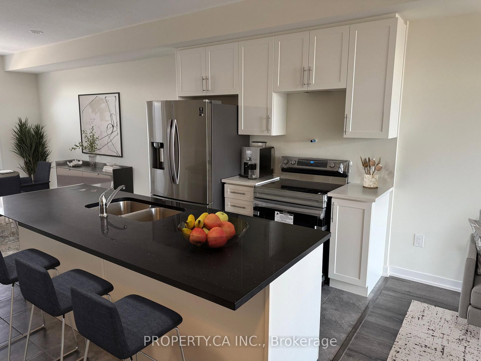 590 North Service Road, Unit 9 - Photo 4