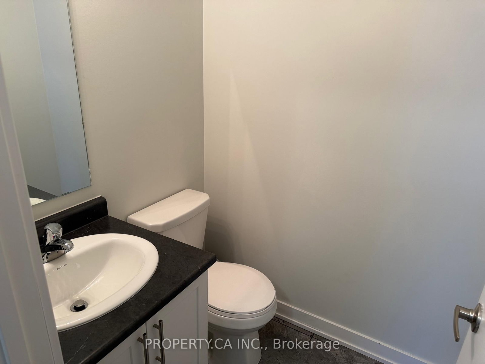 590 North Service Road, Unit 9 - Photo 9