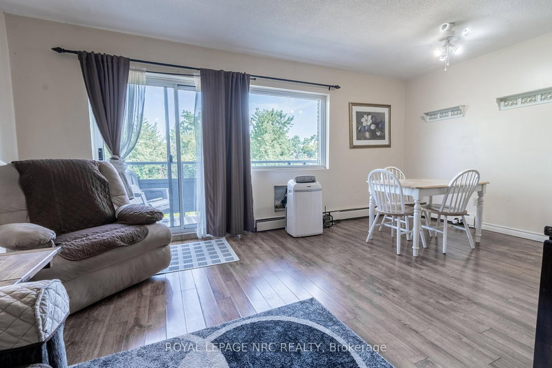 316 - 242 Oakdale Ave, St. Catharines, L2P 3K5 | Image 3