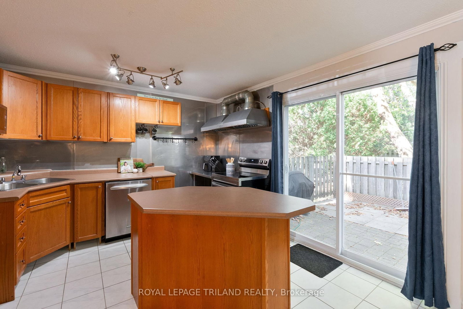 Townhouse for sale at 149-1247 Huron Street, London East, Ontario, N5Y 4X7 - East A - MLS: X12687128