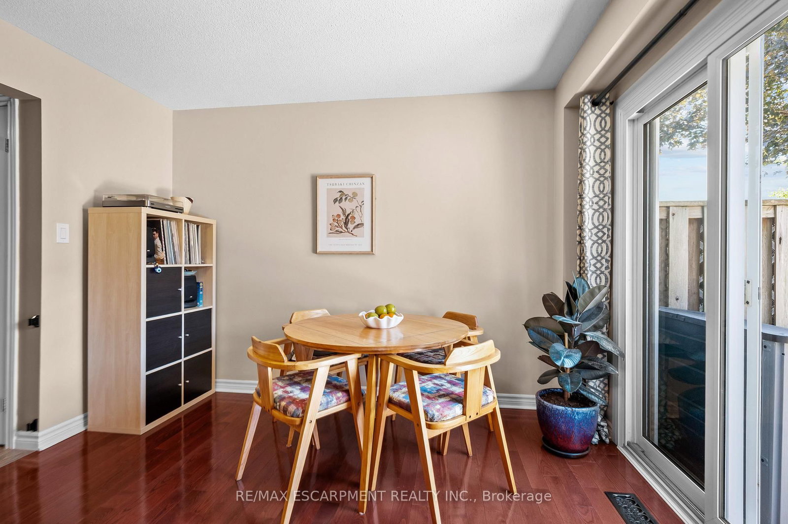 Townhouse for sale at 12-610 Barton Street, Hamilton, Ontario, L8E 5V2 - Stoney Creek - MLS: X12687808