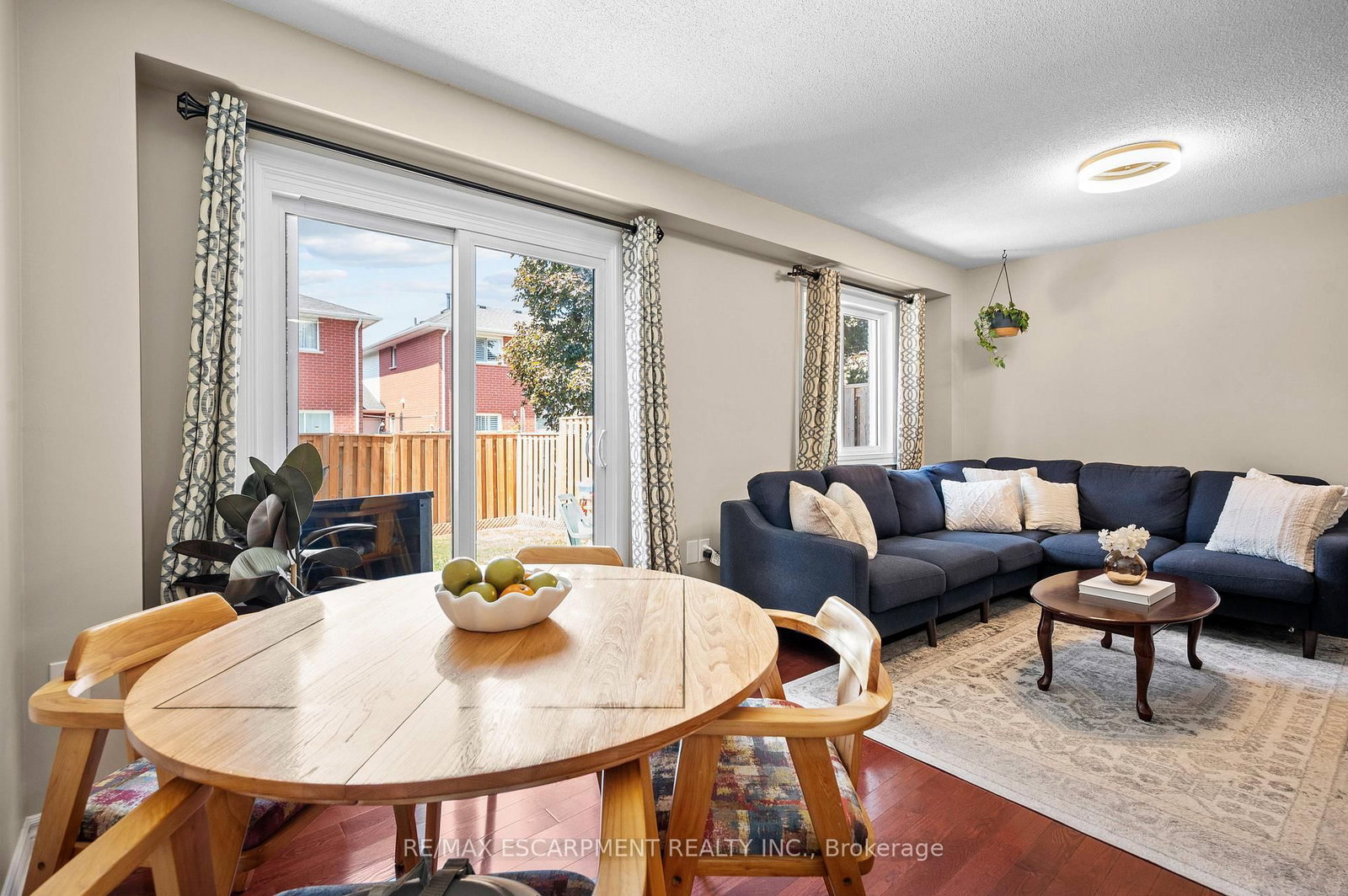 Townhouse for sale at 12-610 Barton Street, Hamilton, Ontario, L8E 5V2 - Stoney Creek - MLS: X12687808