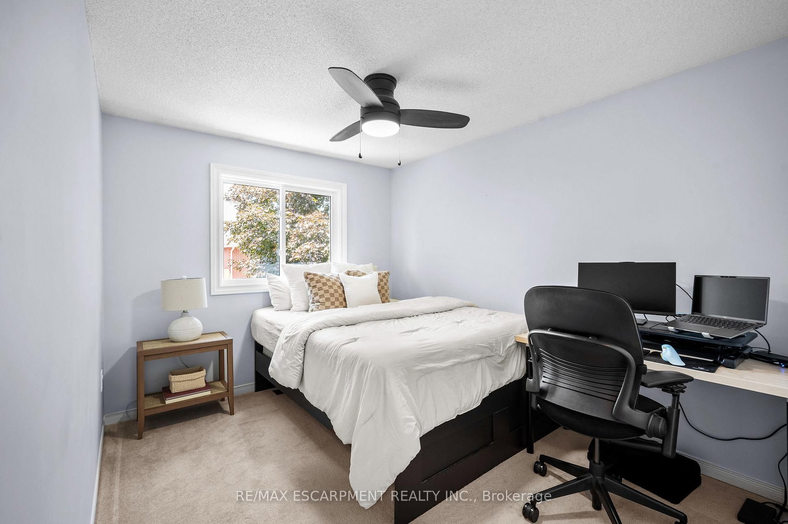 Townhouse for sale at 12-610 Barton Street, Hamilton, Ontario, L8E 5V2 - Stoney Creek - MLS: X12687808