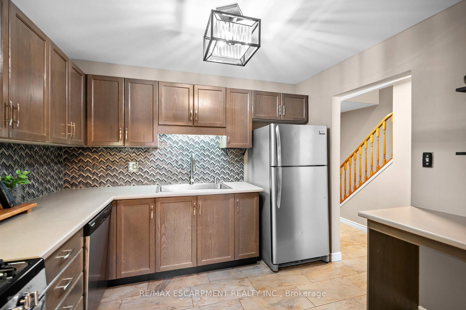 Townhouse for sale at 12-610 Barton Street, Hamilton, Ontario, L8E 5V2 - Stoney Creek - MLS: X12687808