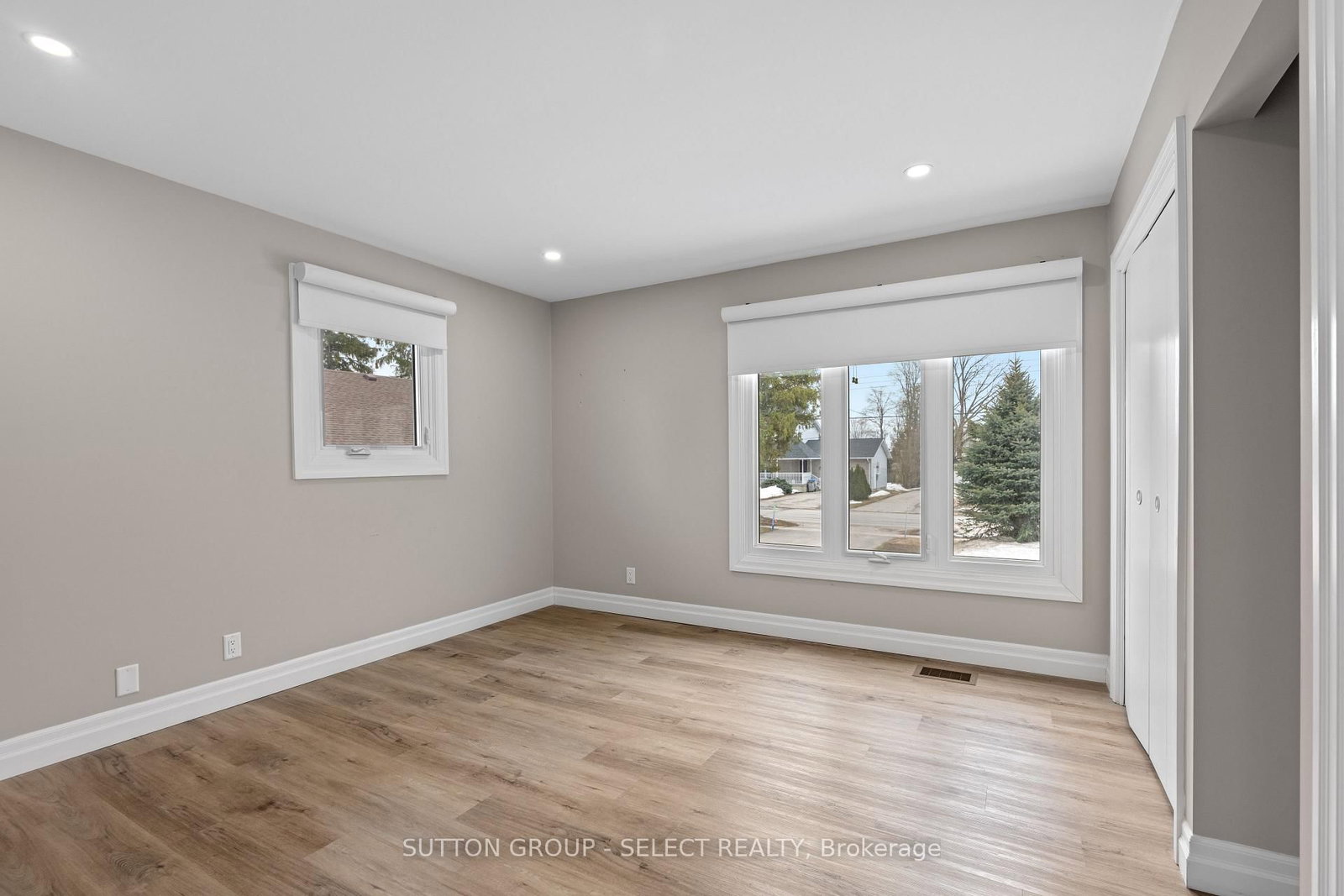 296 Huron Street W • South Huron, ON photo 17