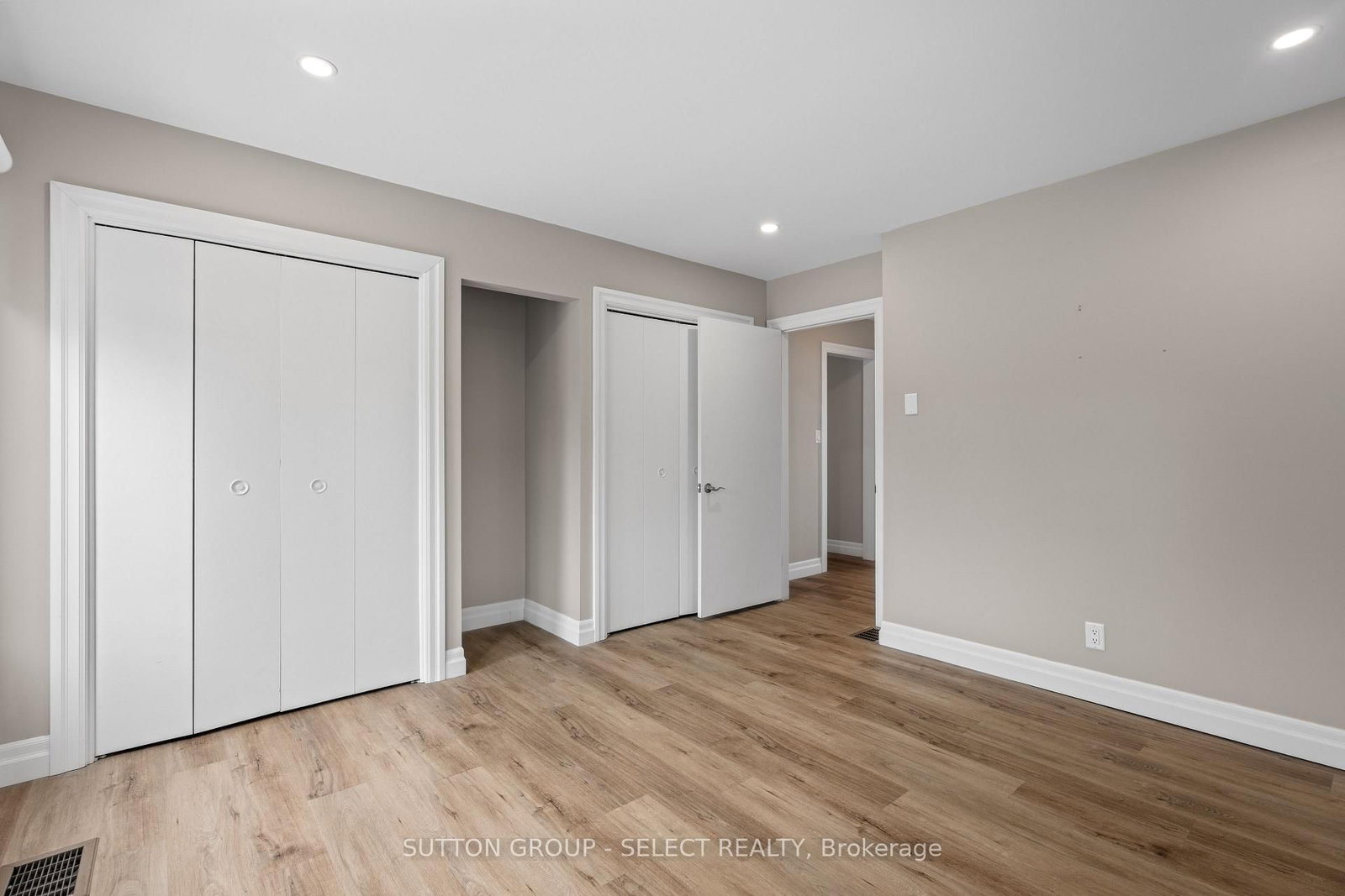 296 Huron Street W • South Huron, ON photo 18