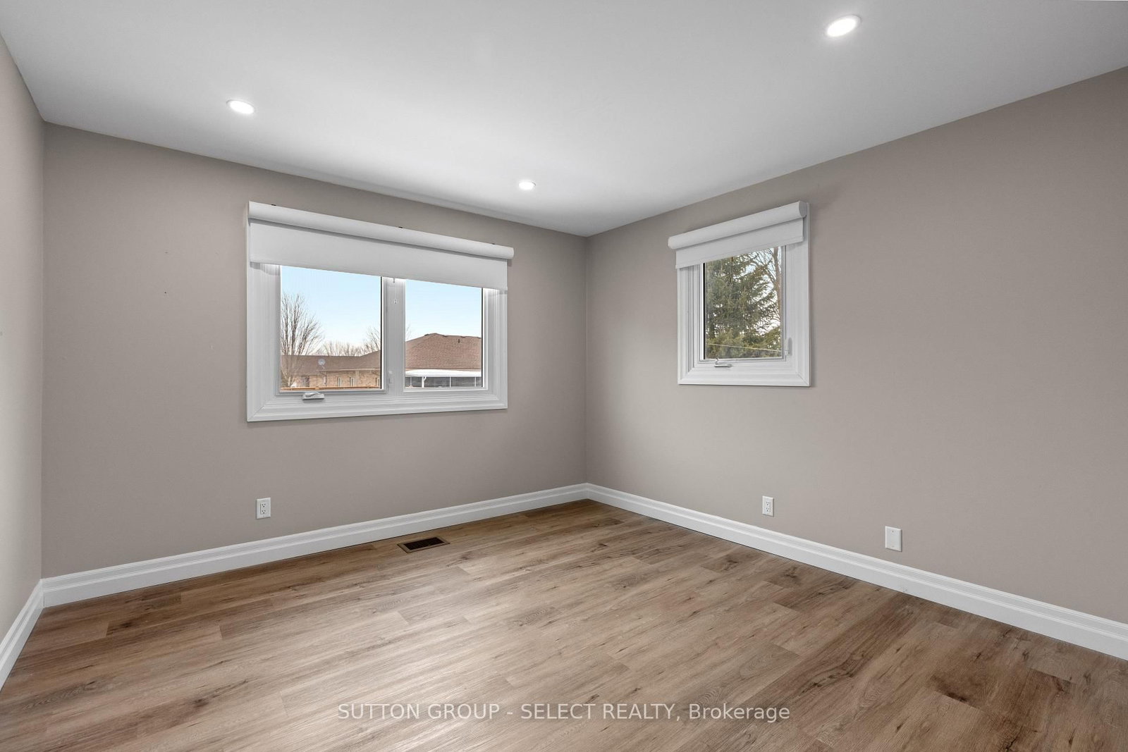 296 Huron Street W • South Huron, ON photo 21