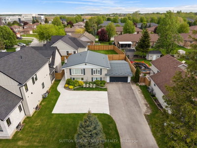 296 Huron Street W • South Huron, ON photo 4