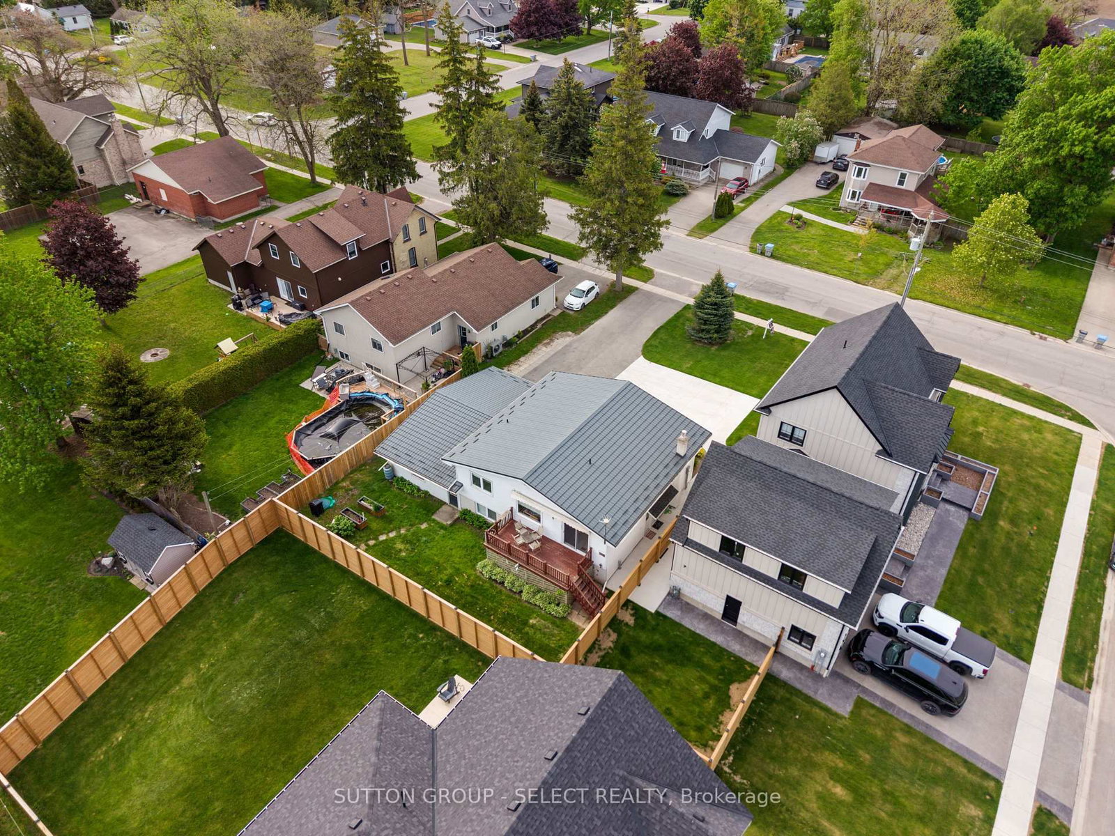 296 Huron Street W • South Huron, ON photo 44