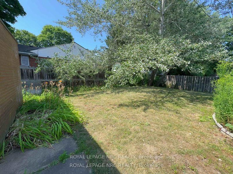 4213/4207 Drummond Road - Photo 21