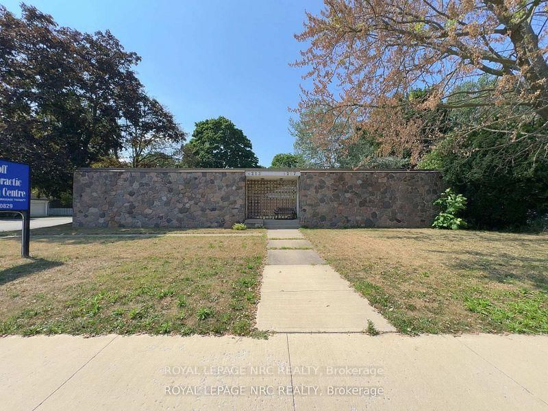 4213/4207 Drummond Road - Photo 23