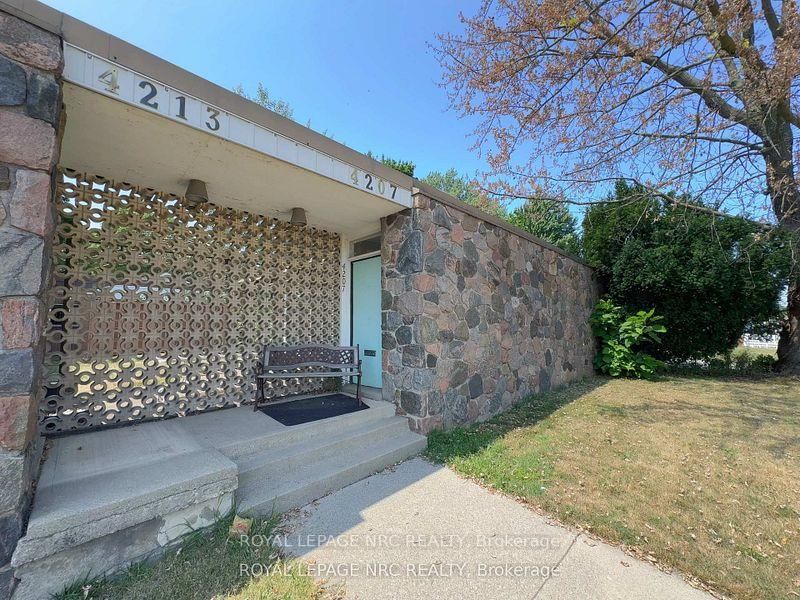 4213/4207 Drummond Rd, Niagara Falls, L2E 6C2 | Image 3