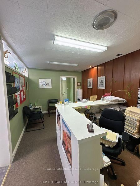 4213/4207 Drummond Road - Photo 5