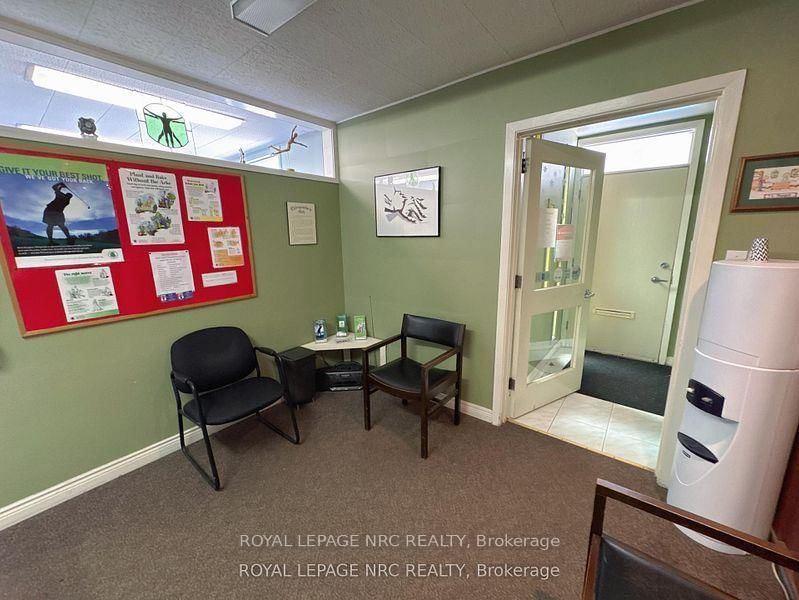 4213/4207 Drummond Road - Photo 6