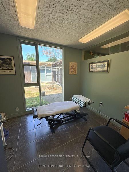 4213/4207 Drummond Road - Photo 8