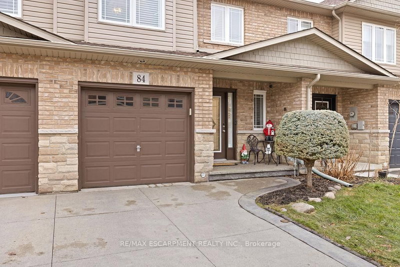 84 Periwinkle Dr, Hamilton, L0R 1P0 | Image 2