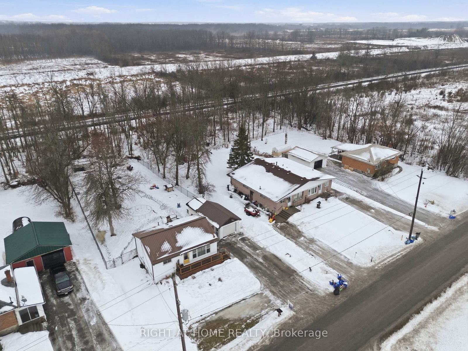 Listing Image 7