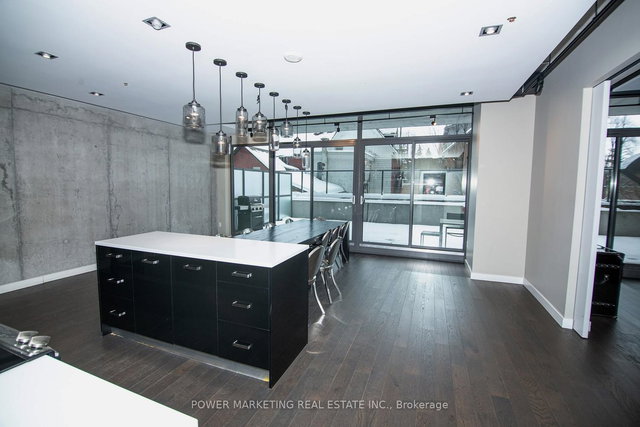 513 - 224 Lyon Street N