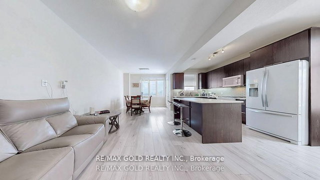 997 West Village Square