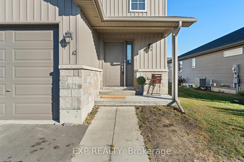 10 Cobblestone St, Belleville, K8P 0E4 | Image 3