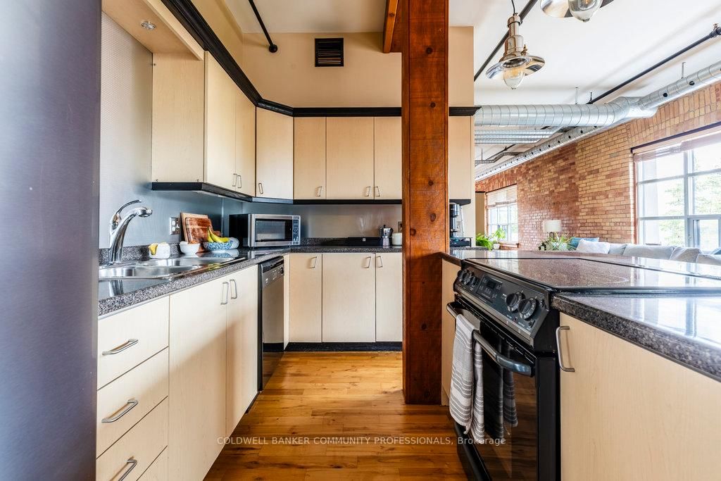 Condo for sale at 44-36 Margaret Street, Hamilton, Ontario, L8P 4C8 - Strathcona - MLS: X12690424