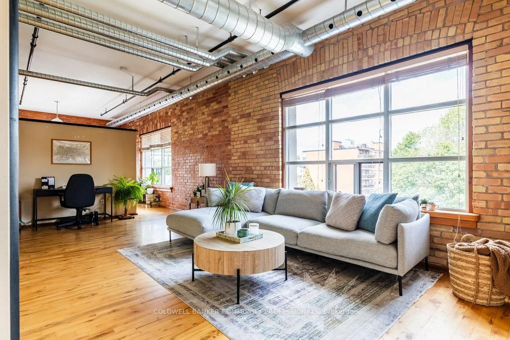 Condo for sale at 44-36 Margaret Street, Hamilton, Ontario, L8P 4C8 - Strathcona - MLS: X12690424