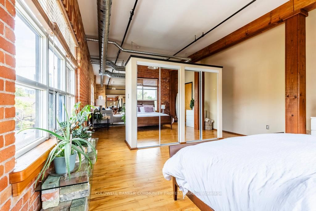 Condo for sale at 44-36 Margaret Street, Hamilton, Ontario, L8P 4C8 - Strathcona - MLS: X12690424