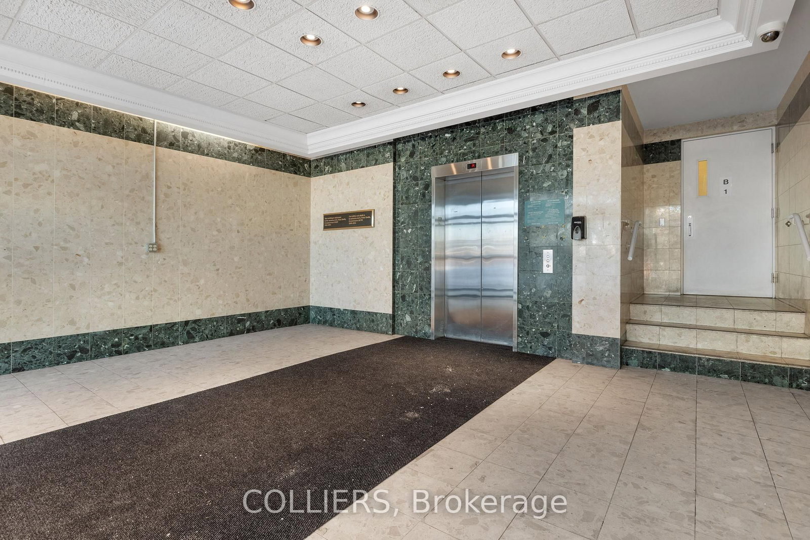 282 Dupuis Street, Unit 400 - Photo 2