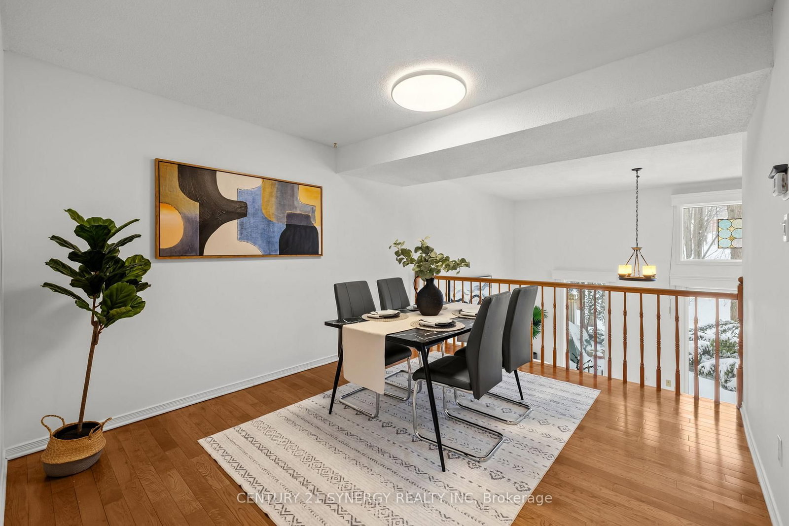 Listing Image 10