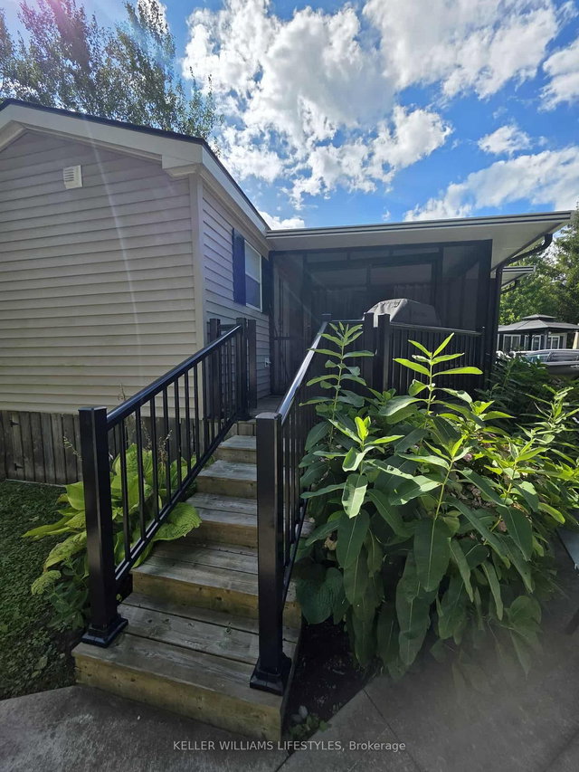 JJ22 - 9338 West Ipperwash Road