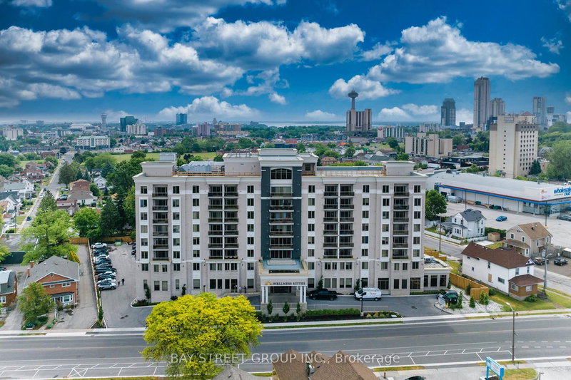 814 - 5698 MAIN St, Niagara Falls, L2G 5Z4 | Image 2