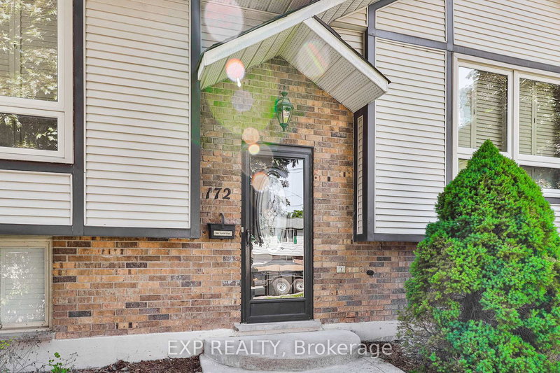 172 Hanover Pl, Hamilton, L8K 5X6 | Image 2