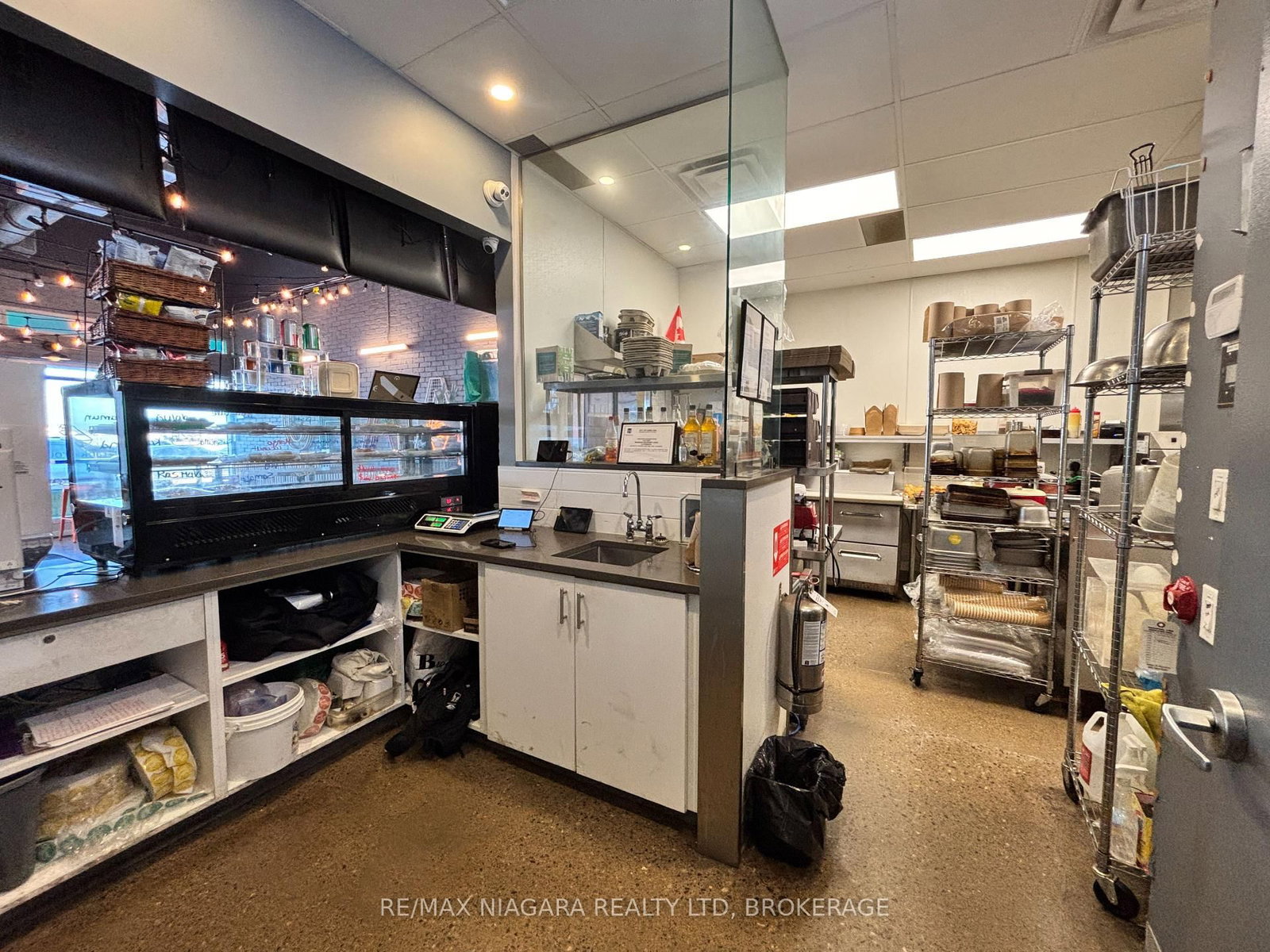 1356 S South Service Road S, Unit Unit #4 - Photo 14