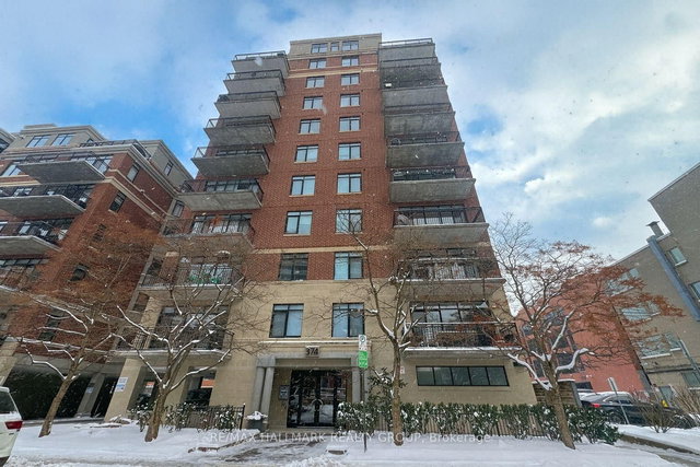 401 - 374 Cooper Street