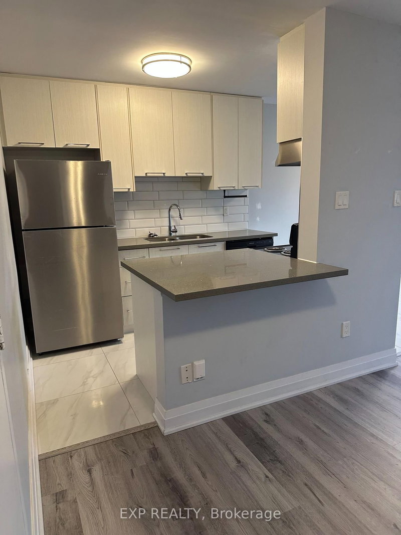 home for lease on 212-579 Clare Avenue