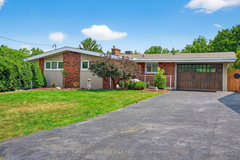 90 Mountain Ave, Hamilton, L8G 3P7 | Image 2