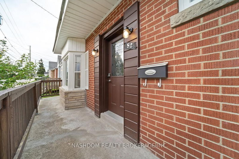 82 Whitney Ave, Hamilton, L8S 2G5 | Image 2