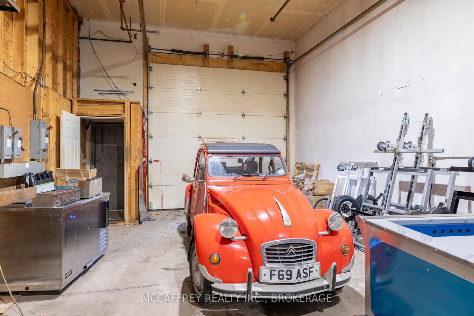 212 Camden Road, Unit 3 - Photo 8