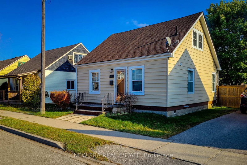 54 Eighth Ave, Brantford, N3S 1C3 | Image 2