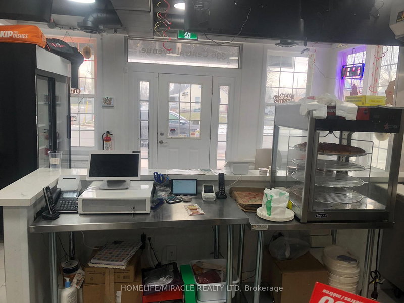 336 Central Ave, Fort Erie, L2A 2L4 | Image 3