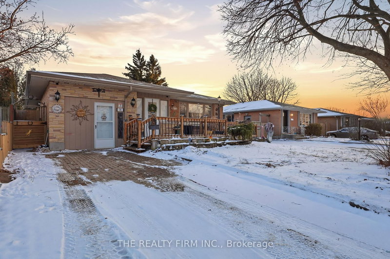 70 Talavera Cres, London East, N5V 1K8 | Image 2