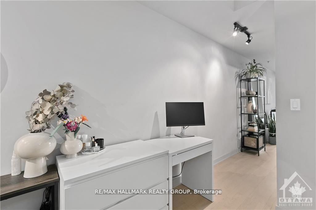 203 CATHERINE Street, Unit 707 - Photo 11