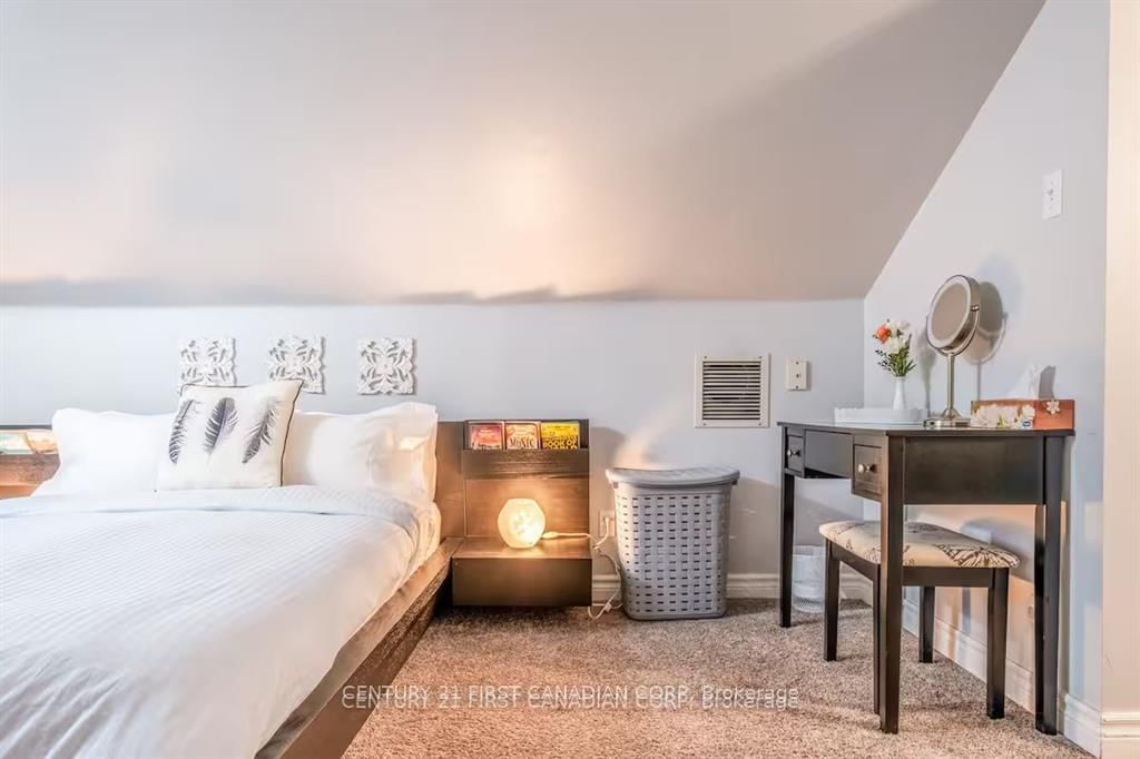 705 Conservation Drive, Unit Unit B - Photo 16