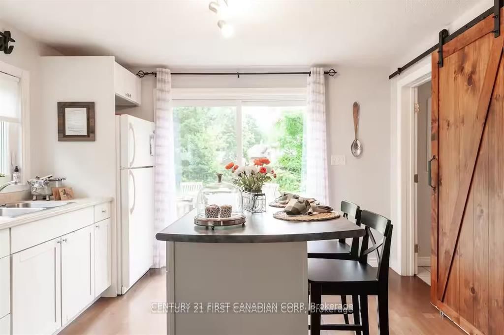 705 Conservation Drive, Unit Unit B - Photo 6