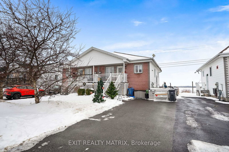 991 Jacynthe St, Hawkesbury, K6A 3W4 | Image 2